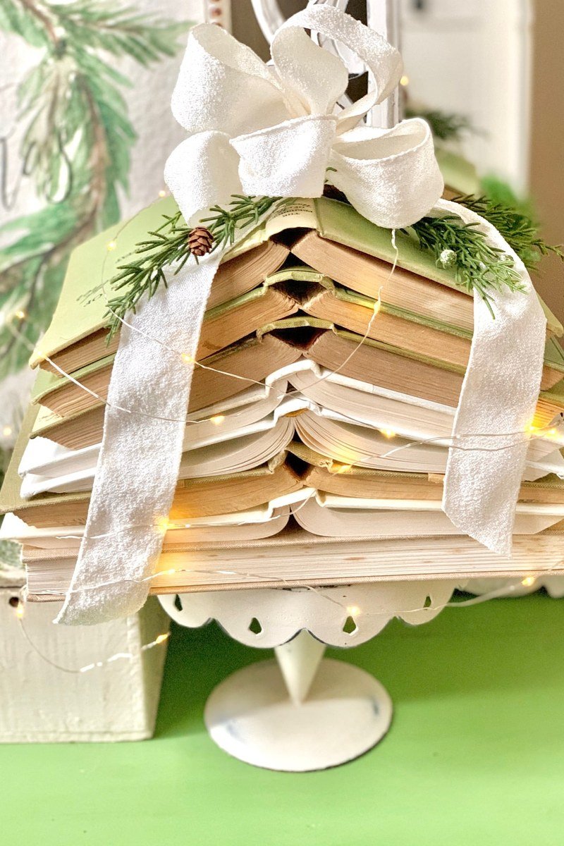 Christmas tray decor idea hidden boost