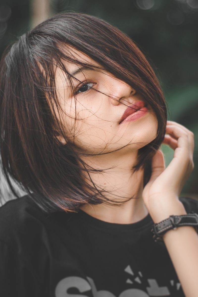 Choppy long bob with edgy textured ends and modern attitude