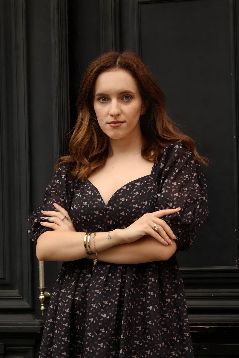 Dark floral midi dress outfit