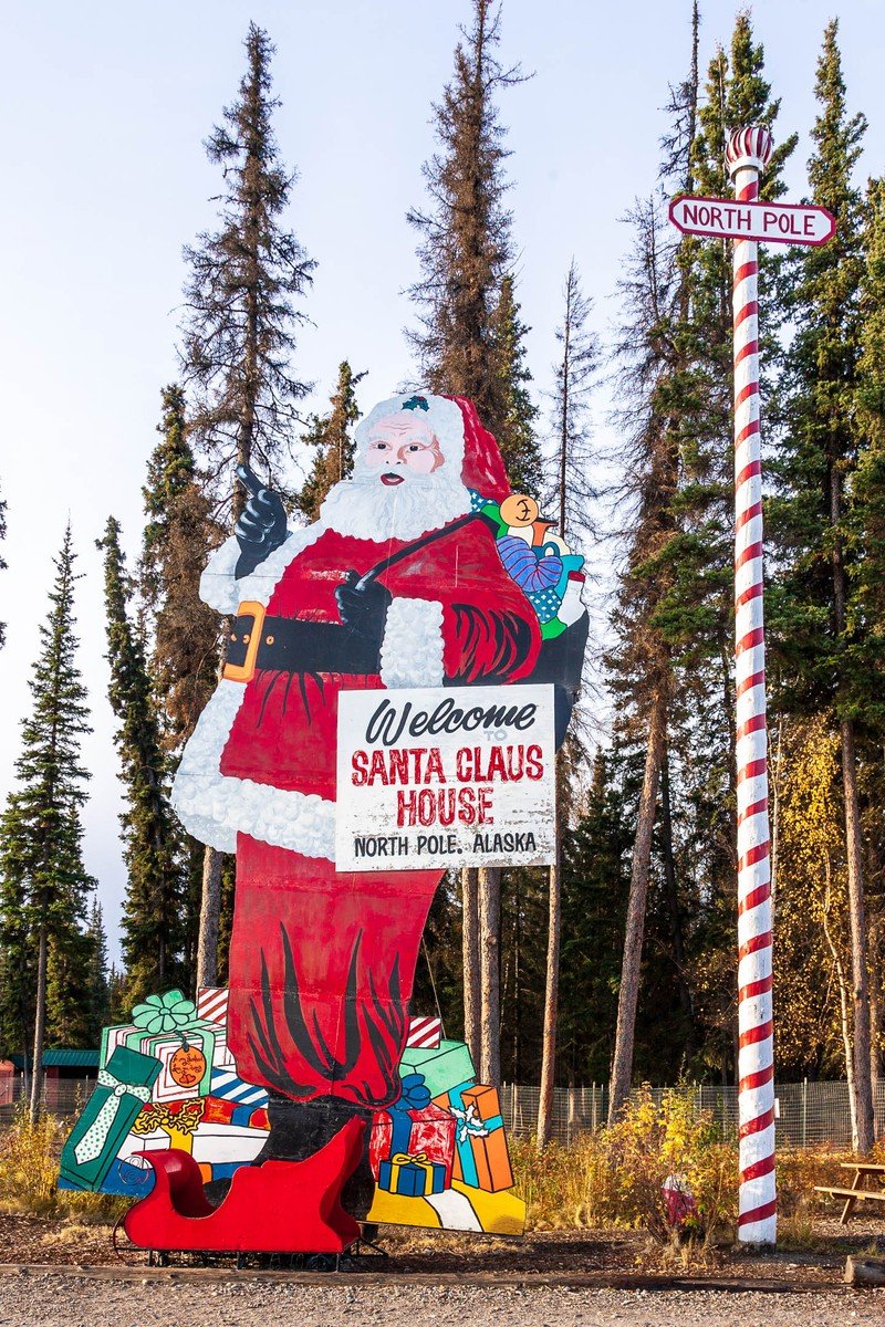 Christmas towns in the USA North Pole Alaska
