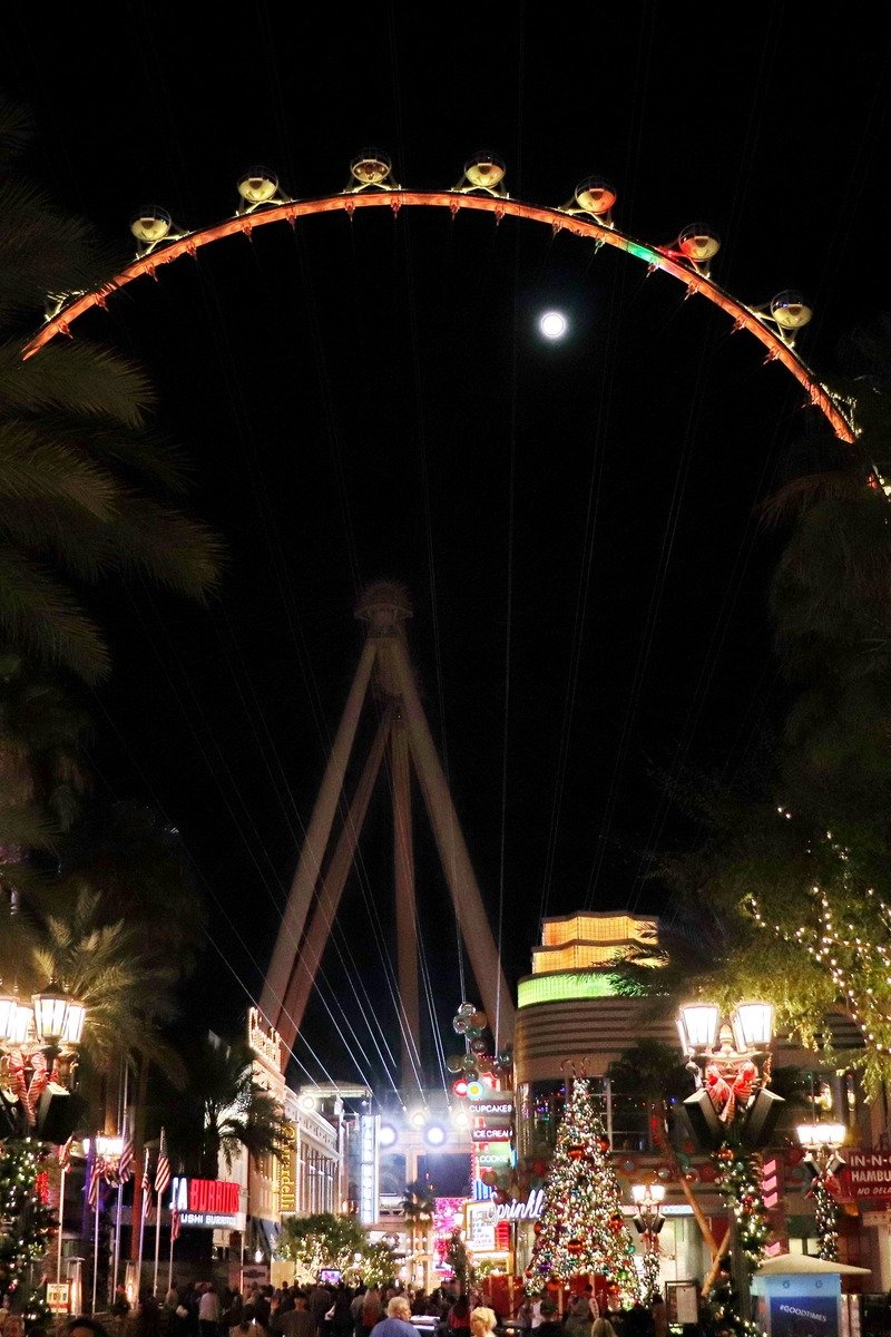 High Roller observation wheel Las Vegas