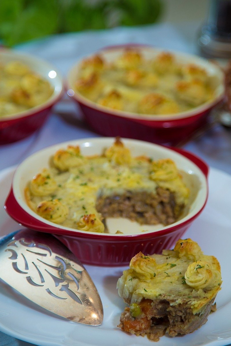 Shepherd's pie with mashed potato top