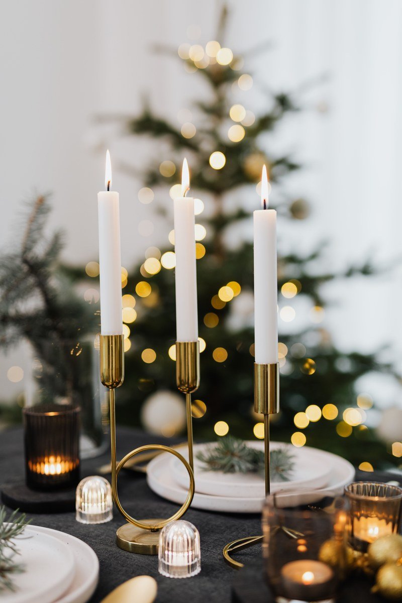 Christmas tray decor idea gold mirrored tray