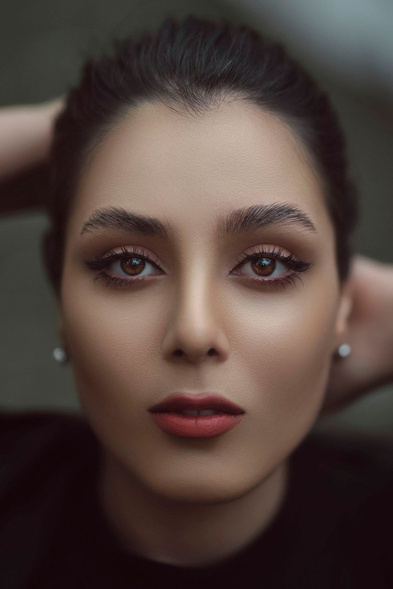Soft glam wispy lashes with medium volume and tapered ends
