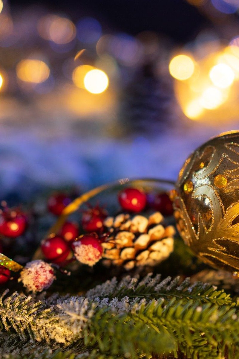 Ralph Lauren Christmas decor idea glass ornaments