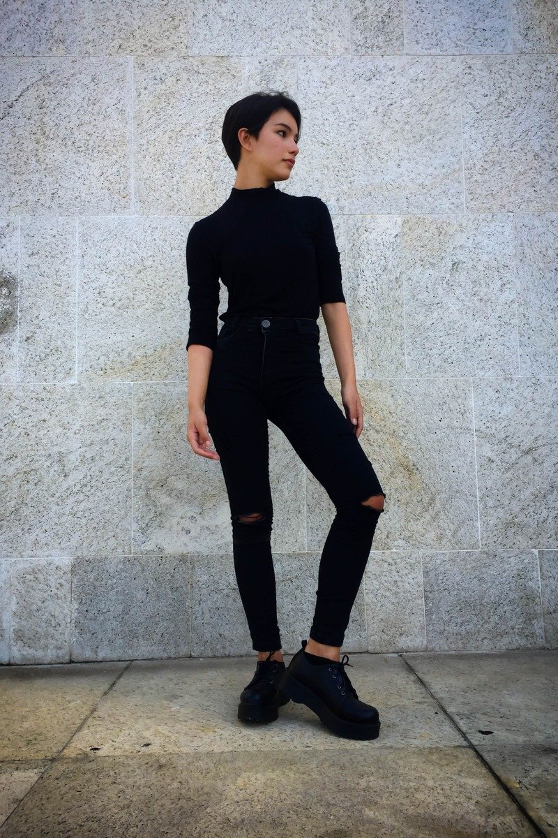 All black turtleneck and jeans winter outfit