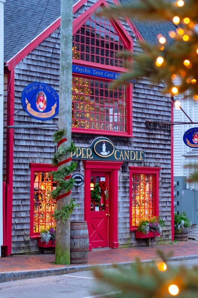 Christmas towns in the USA Kennebunkport Maine