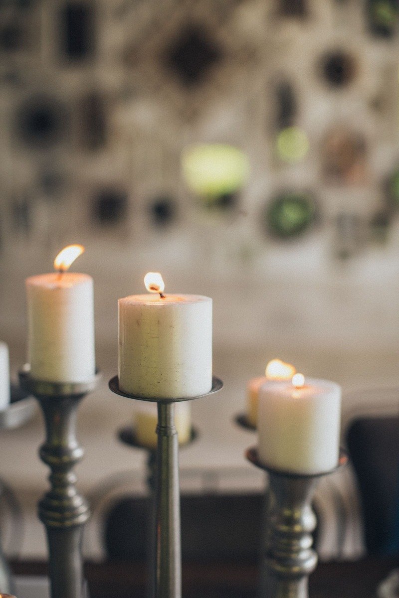 Ralph Lauren Christmas decor idea candle heights