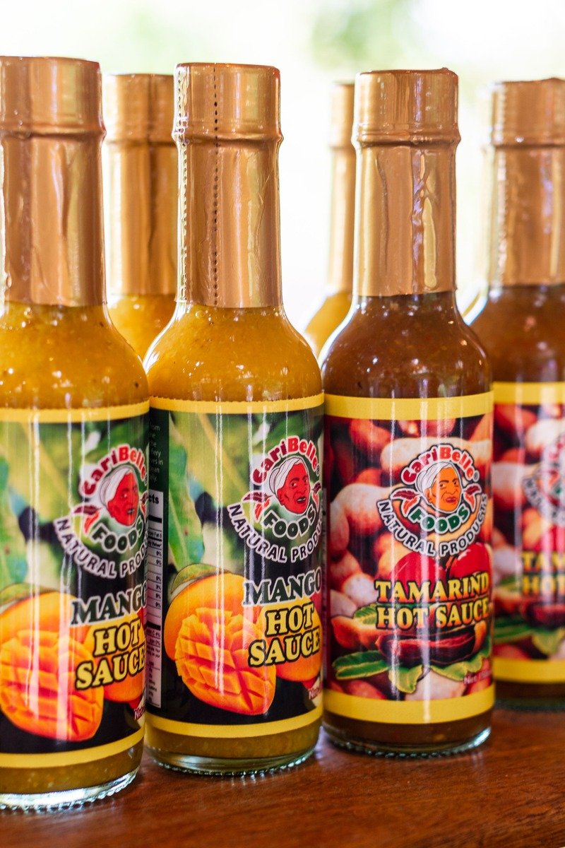 Hot sauce sampler bottles gift set