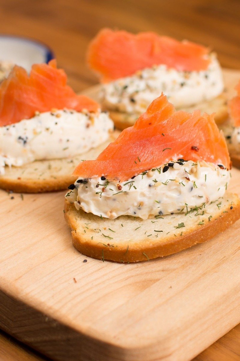 Smoked salmon crostini with cream cheese and dill
