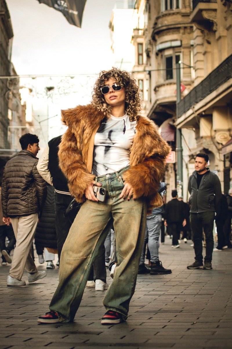 Faux fur coat with jeans winter date outfit