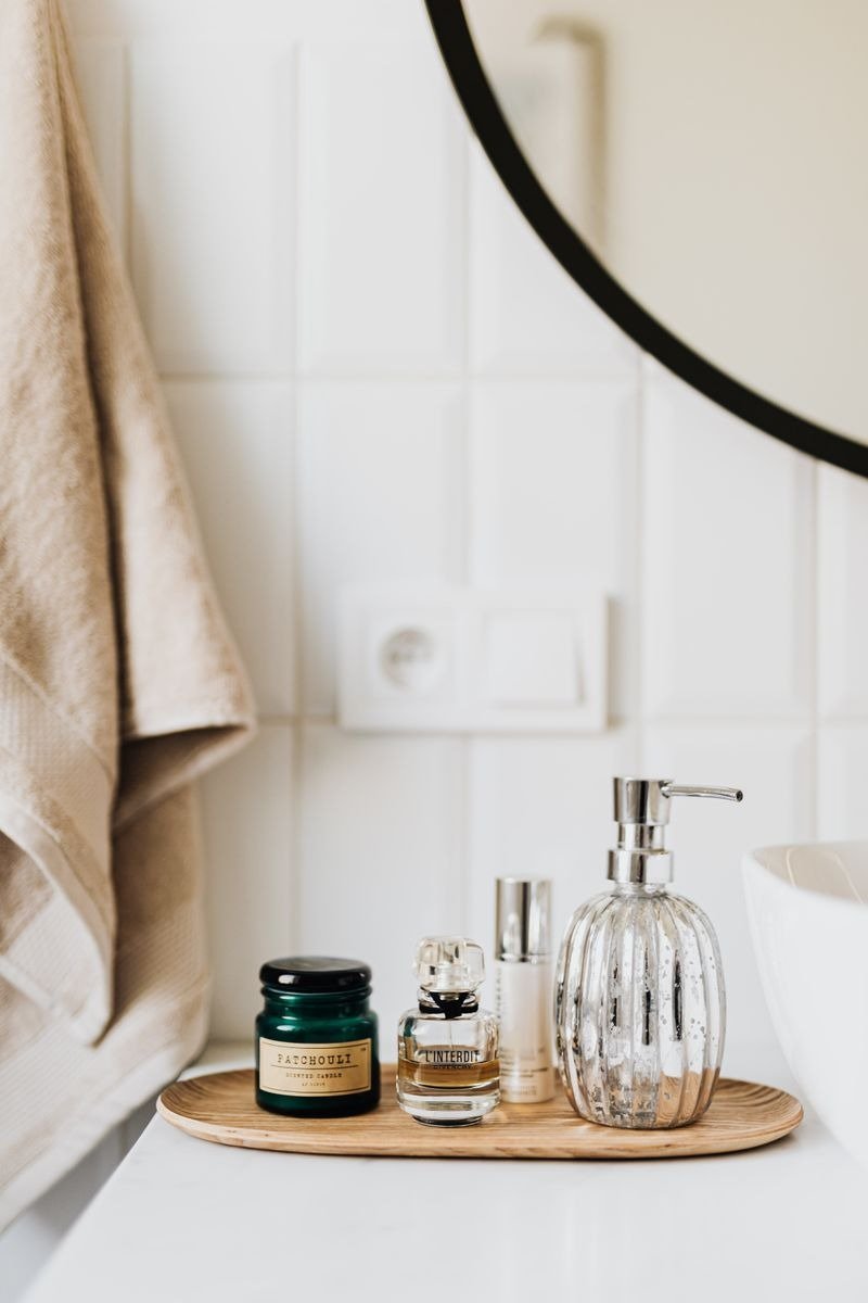 Everyday glow body wash in a simple elegant pump bottle