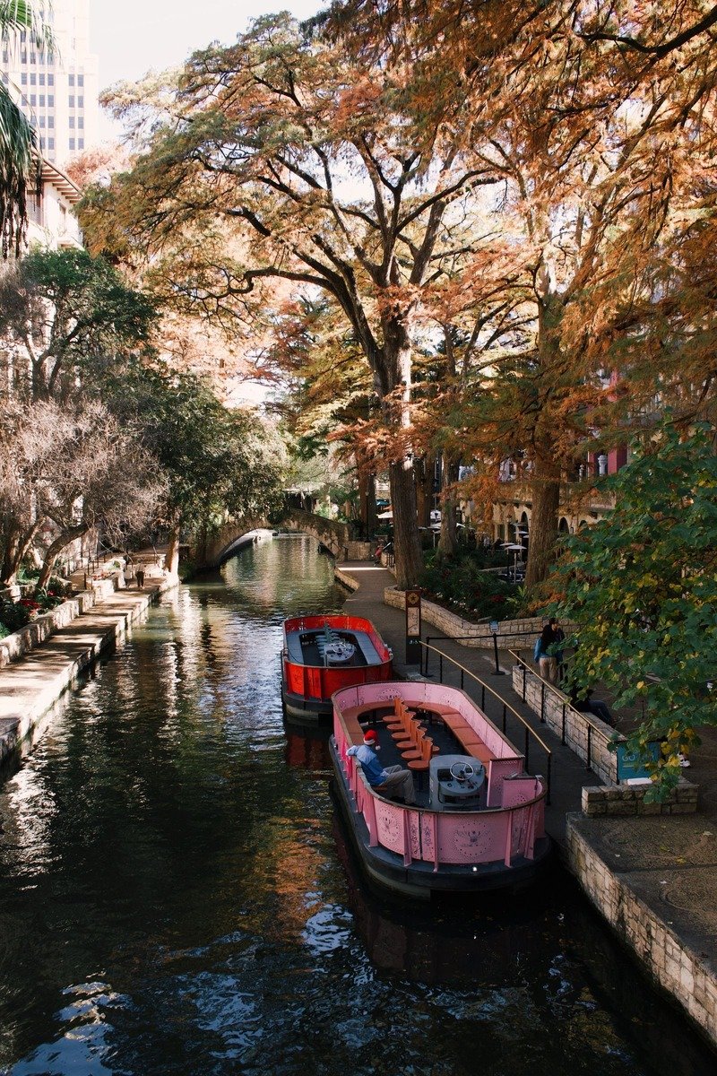 Warm winter destinations in the USA San Antonio River Walk